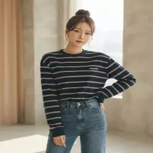 꼼파뇨 스트라이프 와펜 로고 롱슬리브 네이비그린