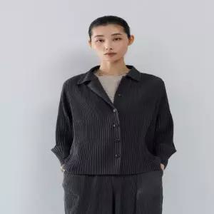 [소비자가 258000원] 카라 이단 플리츠 재킷EPJKF026006