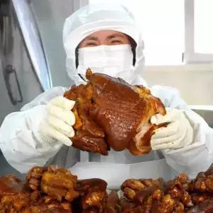 족데렐라 족발 1.4kg 국내산 돼지 앞다리 왕족발