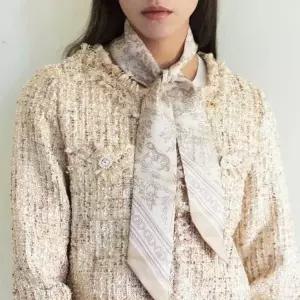 [헤지스](대구신세계)[뜨왈드주이] Toile de Jouy 베이지쁘띠 실크 스카프 HISC5F351I1