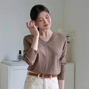 [르포엠]이태리 울100 파스텔 브이넥 니트