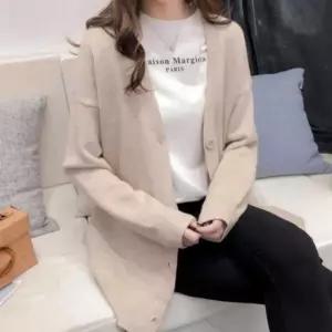 여성 봄 가을 기본 가디건 브이텍 루즈핏 간절기 출근룩