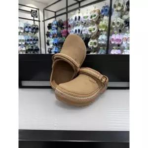 크록스 크래프티드 비건 스웨이드 스티치 클로그 214048 2EY 세피아