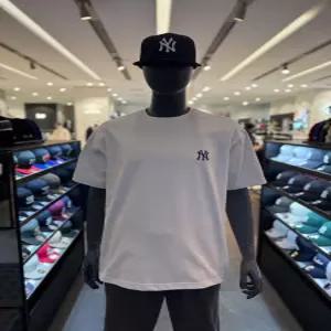 뉴에라 MLB 뉴욕 양키스 팀 플래그 티셔츠 화이트 15147511 744984
