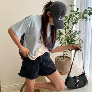여자 캐주얼 흰가방 스티치 둥근 버클 숄더백