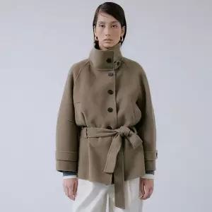 주크 정상가 549,000쥬크 캐시미어 블렌드 하이넥 코트 Z254MSG554
