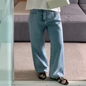 18347 연청 스톤워싱 일자핏 데님 (one color) 히든밴딩