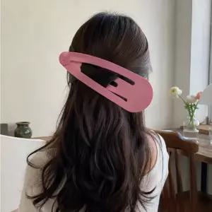 대왕 똑딱핀 머리핀 헤어 쓸데없는 웃긴 선물 킹받는 쓸모없는 신박한 특이한 머리삔