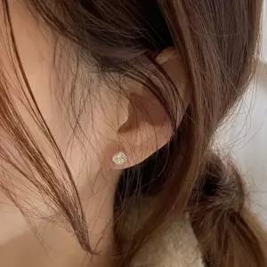 네잎클로버 은 귀걸이 심플 미니 여성 실버 피어싱