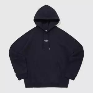 에센셜 기모 스몰로고 후드 티셔츠 DARK NAVY EVR UR423CHDO1 DVY0