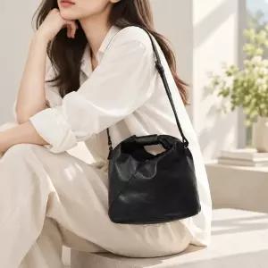 MM6 데일리로 메기 좋은 재패니즈 숄더백 SB6WD0026 P8396 T8013