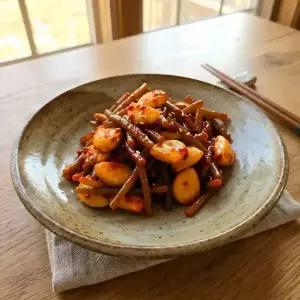 [반찬연구소]수제 맛있는 알마늘 마늘쫑무침 새콤매콤 별미 가정식 반찬