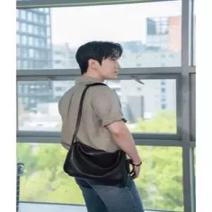질스튜어트 액세서리 남성 26FW [삭형콜라보][2ways] 참장식 블랙 레더 미니멀 크로스숄더백 JUBA6F951BK