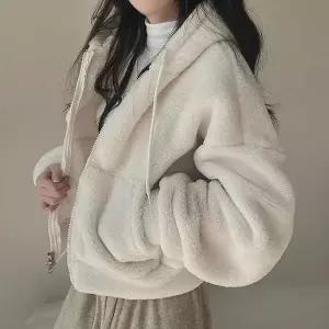 [에이치플러스몰]여성 2컬러 겨울 양털 세미크롭 후드집업 코디 외출