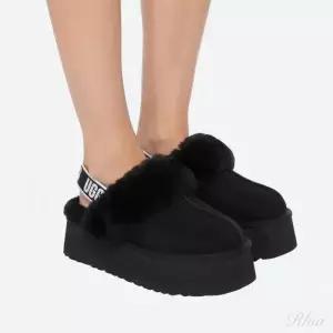 [UGG]어그 26FW 펀케트 블랙 슬리퍼 162239507