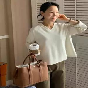 MADE 플레어 브이넥 나그랑 맨투맨 티셔츠 (3 color)