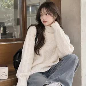 [체이스컬트] [2color] W 브이넥 케이블 스웨터