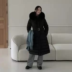브리즈 프리미엄 리얼 폭스퍼 벨티드 롱 패딩 겨울 데일리룩 출근룩 슬림핏