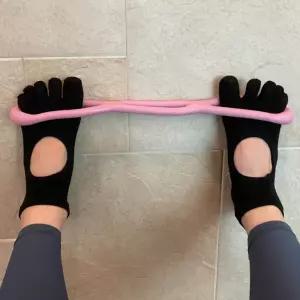 기구필라테스양말 필라테스덧신 발가락 미끄럼방지 요가 검정