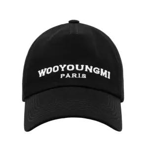 우영미 MUST IT_남성 엠브로이드 볼캡 모자W263CA52 661B