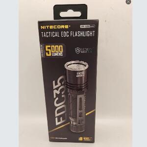 Nitecore EDC35 USB-C 충전식 LED 토치 5000LM 손전등 NiteLab UHi 빔 550미터 핸드라이트 내장 6000mAh 배