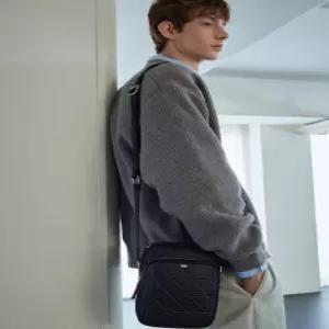 닥스 액세서리 27SS [크로스백][GRID MAXI][그리드 맥시] 블랙 그리드패턴 가죽배색 나일론 DBBA75277BK