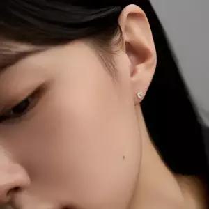 로이드 [DN] 하트 큐빅 4mm 14K GOLD 귀걸이 LPFQ1G04G