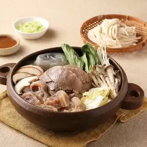 [쿡솜씨] 소고기수육스지전골 신선야채 밀키트