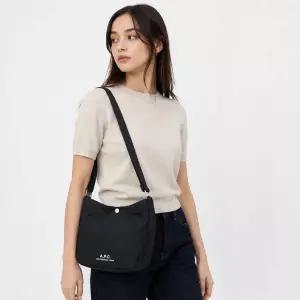 아페쎄 PSAKR M67010 LZZ BLACK 블랙 저널 사첼 숄더백