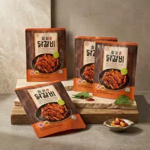 참닭 춘천닭갈비 총 2.8kg (4팩 구성, 팩당 700g, 모짜렐라치즈·우동사리 포함)