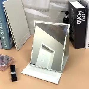 알티피아 Spar 접이식 사각 스탠드 탁상거울 화이트 중 OWS6918(WFR7KGP)