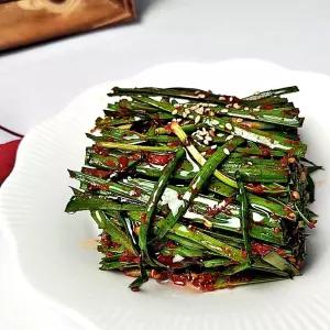 싱싱한 국내산 부추김치 1kg 부추겉절이 정구지무침 별미 반찬 맛있는김치