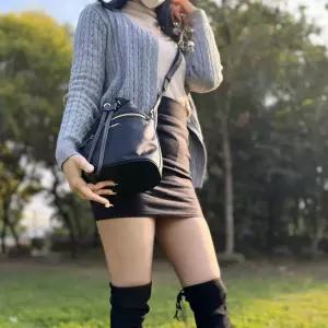 버버리 LS 나일론 드로우스트링 버킷 숄더백 81092671