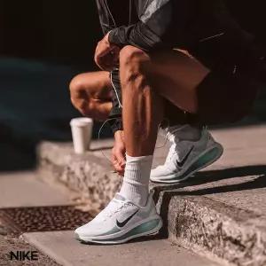 [나이키] 보메로 18 남성 로드 런닝화 운동화 HM6803-110