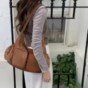 미니멀 여자 폴리에스터 포켓 데일리 숄더 크로스백 옷자락 미니멀