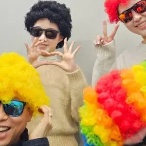 쉬스즈 인생사진 폭탄 뽀글머리 가발 블랙 촬영용품 네컷