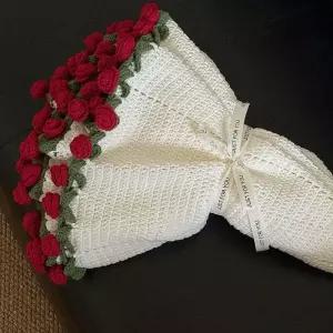 창의적인 DIY 코바늘 꽃 담요 키트 베스트 프렌드를 위한 수제 선물 실 소재 장미 꽃다발 따뜻하고 아늑한