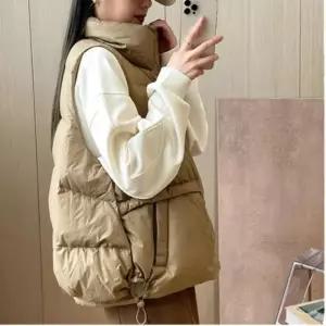[라일리여성의류] Rly 스트링 패딩 조끼 하이넥 경량 아우터 점퍼