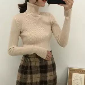 데일리룩 여성 봄가을겨울 골지 슬림목폴라 니트티 데일리 이너