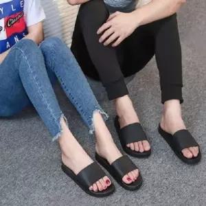 공용 베이직 논슬립 고무 슬리퍼 블랙 240mm-245mm-WFR7F1I