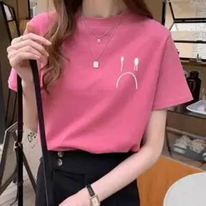 [옷자락]옷자락 여성용 프린트 라운드넥 반팔 티셔츠 캐주얼핏 미니멀