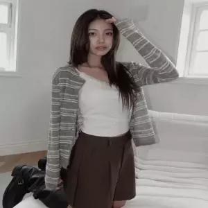 [모어렌] 므렌 단가라 라운드 가디건