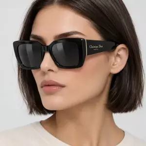 디올 선글라스 DIOROMBRE S2F 10A0 스퀘어 뿔테 자외선차단