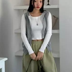 [하프클럽/신상오픈런]캥거루포켓 슬림핏 크림색 여성 츄리링조끼 후드집업