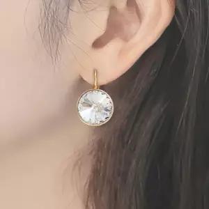 오스트리아 크리스탈 14mm 서클 귀걸이 골드 화이트 패션귀걸이 sB088A 모임 선물