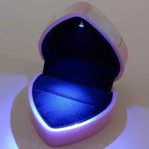 선물상자 주얼리 하트 반지케이스 LED 레드