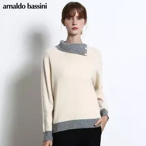 [아날도바시니(ARNALDO BASSINI)] 아르크 버튼 하이넥 니트 (택가격 158000원)
