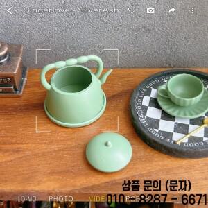 인형집 액세서리 1:12 미니어처 음식 및 장식품 시뮬레이션 귀여운 INS 스타일 레트로 티포트