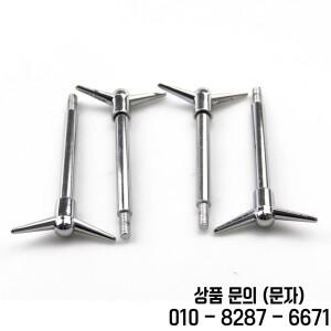 4PCS 크롬 밸브 로커 커버는 Ford Chevy V8용 윙 너트 스터드를 고정합니다.