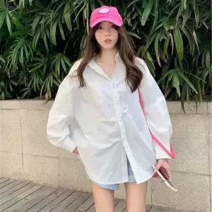 오너클랜 루즈핏 오버사이즈 화이트 숙 여자 캐주얼 완성템 블라우스 남방 비치 루즈 원피스